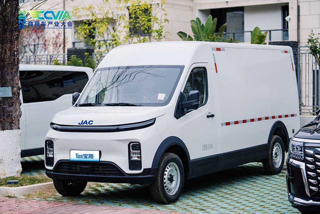 【有卡有料】江淮1卡重磅亮相2025商用车产业大会 - 第7张 - 提加商用车网 【有卡有料】江淮1卡重磅亮相2025商用车产业大会 - 第7张