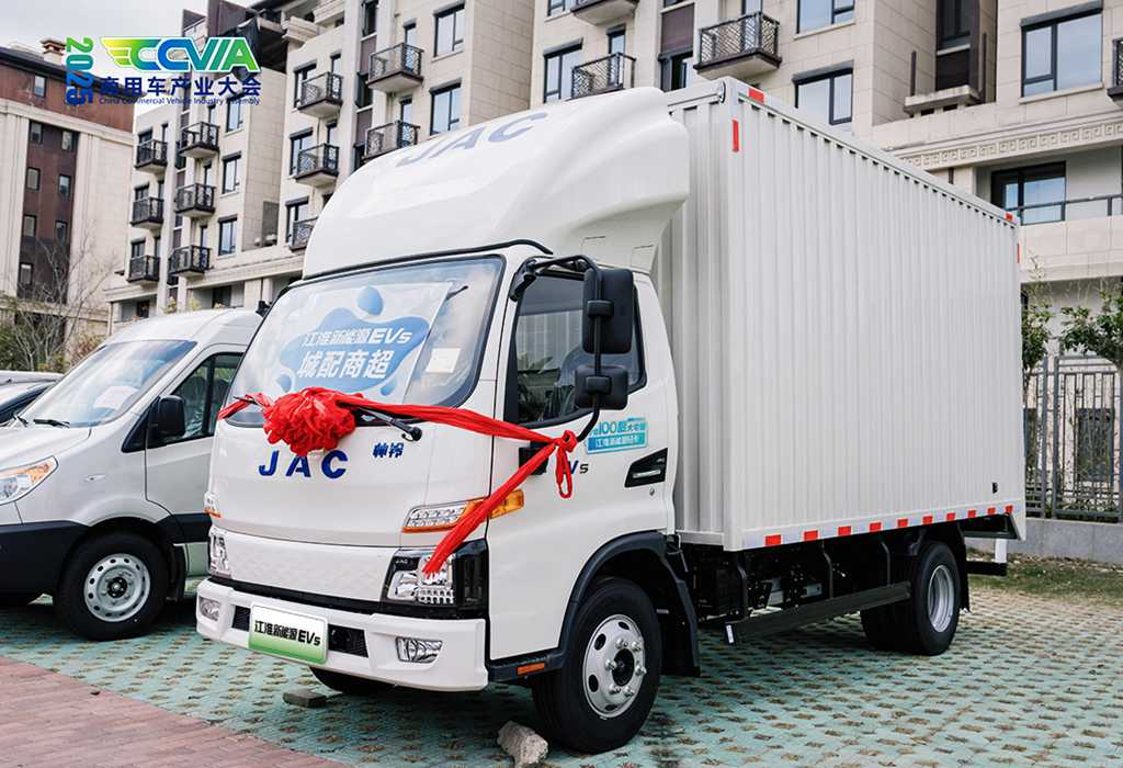 【有卡有料】江淮1卡重磅亮相2025商用车产业大会 - 第8张 - 提加商用车网 【有卡有料】江淮1卡重磅亮相2025商用车产业大会 - 第8张