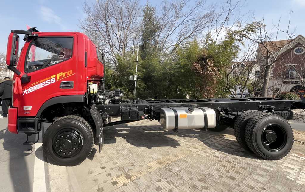 福田时代专底旺季开门红!创新产品矩阵,引领商用车变革浪潮 - 第8张 - 提加商用车网 福田时代专底旺季开门红!创新产品矩阵,引领商用车变革浪潮 - 第8张