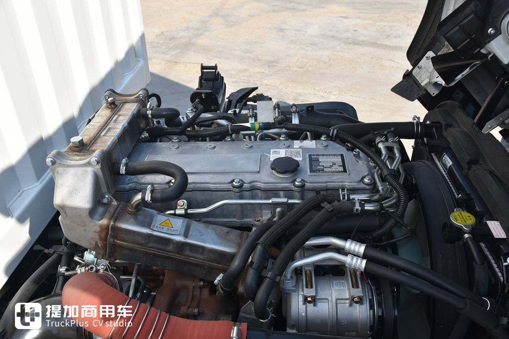 它是国内大轻卡的实力担当,最新款庆铃五十铃700P实拍评测 - 第9张 - 提加商用车网 它是国内大轻卡的实力担当,最新款庆铃五十铃700P实拍评测 - 第9张
