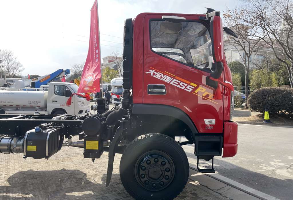 福田时代专底旺季开门红!创新产品矩阵,引领商用车变革浪潮 - 第9张 - 提加商用车网 福田时代专底旺季开门红!创新产品矩阵,引领商用车变革浪潮 - 第9张