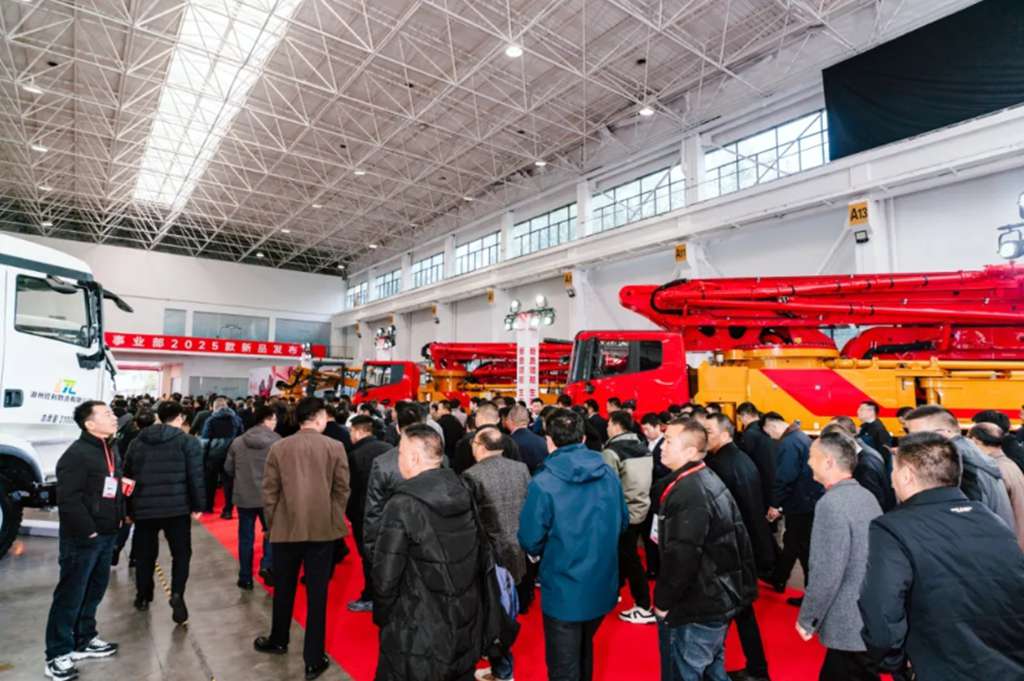 签约4.2亿元!三一泵路事业部发布2025款泵送新品 - 第1张 - 提加商用车网 签约4.2亿元!三一泵路事业部发布2025款泵送新品 - 第1张