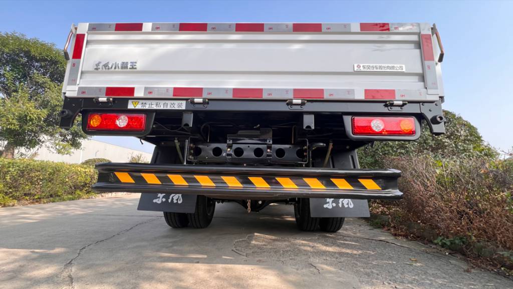 东风小霸王W16 开启宽体小轻卡新时代 - 第3张 - 提加商用车网 东风小霸王W16 开启宽体小轻卡新时代 - 第3张