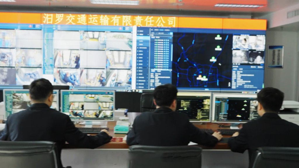 专车随叫随到!宇通天骏秒变“站点巴士”解锁汩罗出行新体验! - 第3张 - 提加商用车网 专车随叫随到!宇通天骏秒变“站点巴士”解锁汩罗出行新体验! - 第3张