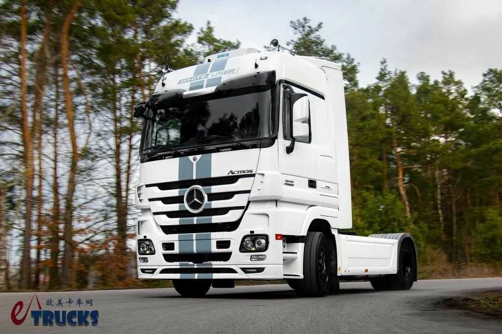 15年前的奔驰顶级旗舰!全球限量500台,奔驰Actros White Liner限量版卡车实拍 - 第2张 - 提加商用车网 15年前的奔驰顶级旗舰!全球限量500台,奔驰Actros White Liner限量版卡车实拍 - 第2张