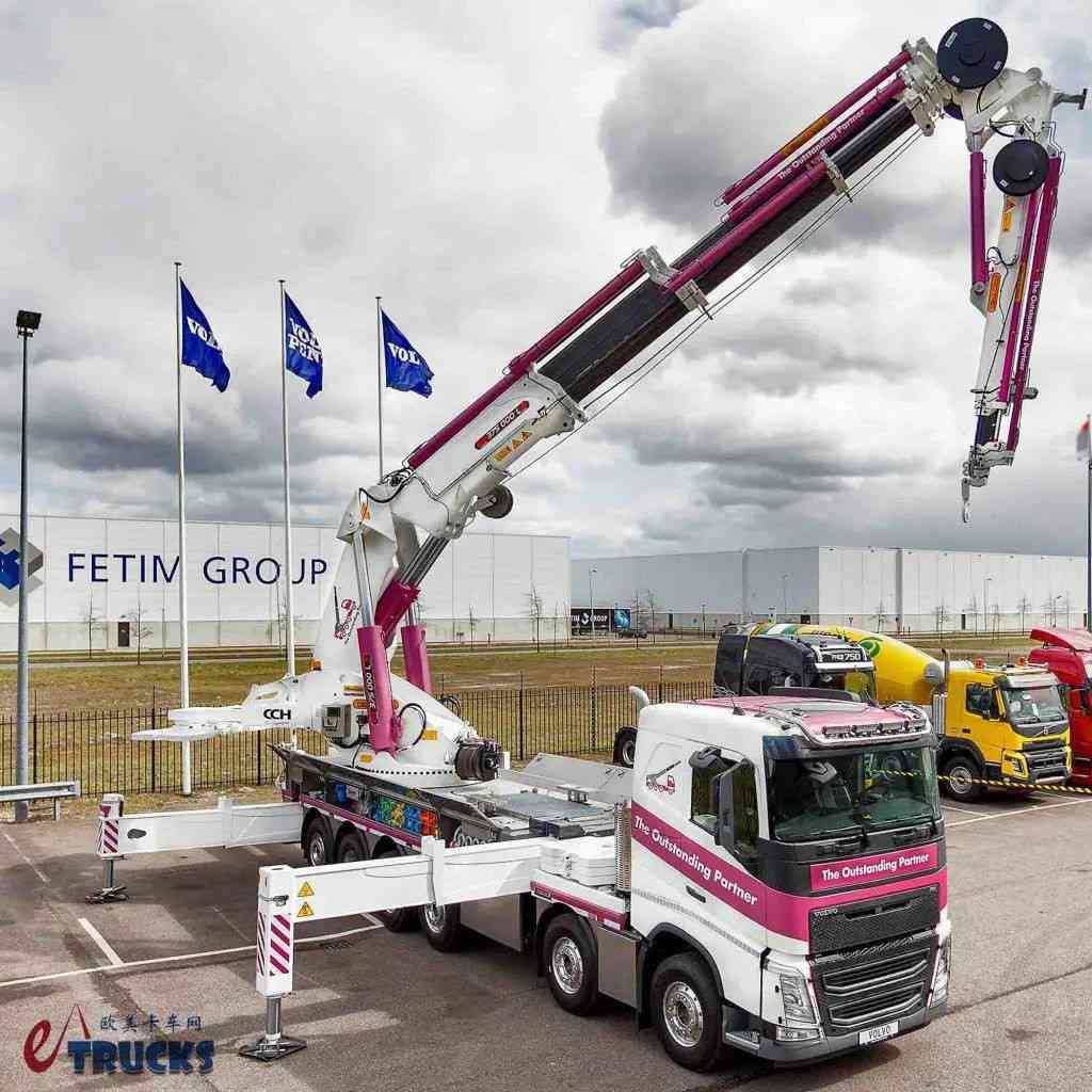 六轴12×4底盘，搭载375吨·米起重机，沃尔沃FH六轴吊车实拍 - 第2张