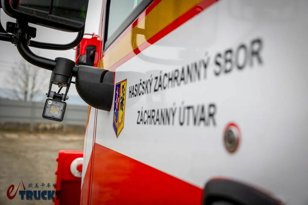 风冷V8柴油机+强悍越野性能,灾难开路急先锋!太脱拉Force 8×8架桥车了解一下 - 第11张 - 提加商用车网 风冷V8柴油机+强悍越野性能,灾难开路急先锋!太脱拉Force 8×8架桥车了解一下 - 第11张