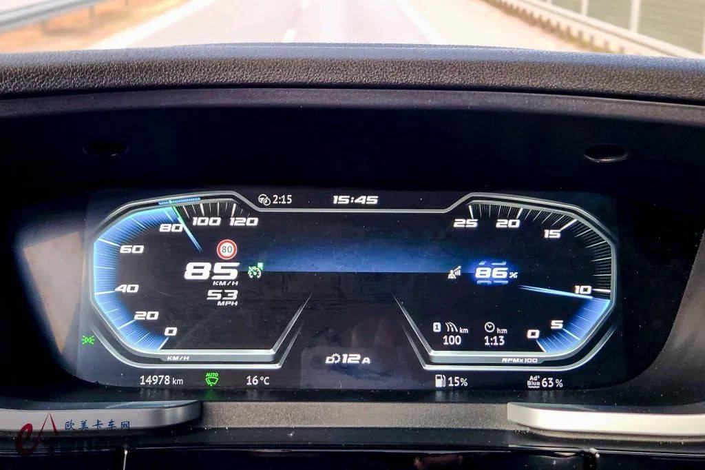 米勒循环柴油机加持,超舒适人性化驾驶室,2025款达夫XG来袭,实力几何? - 第11张 - 提加商用车网 米勒循环柴油机加持,超舒适人性化驾驶室,2025款达夫XG来袭,实力几何? - 第11张