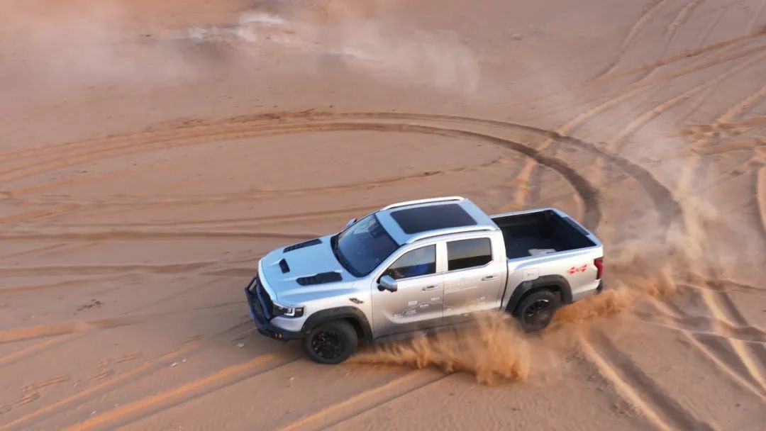 全程贴身守护，火星皮卡实力护航欧曼银河万里征途 - 第4张