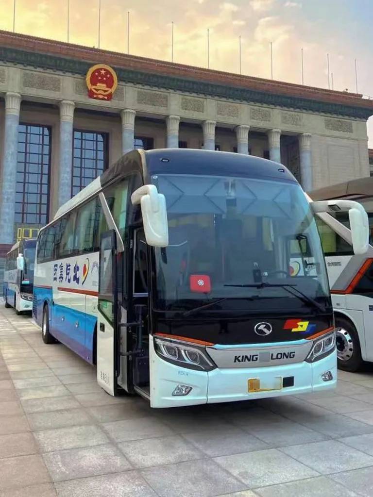 二十五载护航全国两会!“国车”金龙不负使命重托 - 第1张 - 提加商用车网 二十五载护航全国两会!“国车”金龙不负使命重托 - 第1张