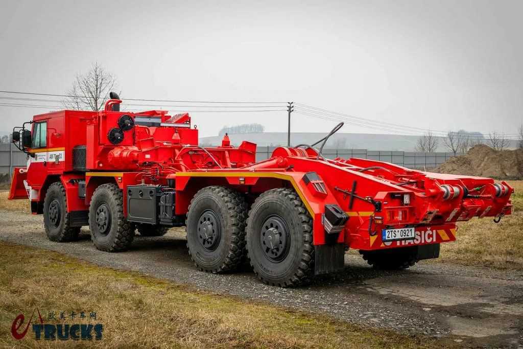 风冷V8柴油机+强悍越野性能,灾难开路急先锋!太脱拉Force 8×8架桥车了解一下 - 第14张 - 提加商用车网 风冷V8柴油机+强悍越野性能,灾难开路急先锋!太脱拉Force 8×8架桥车了解一下 - 第14张