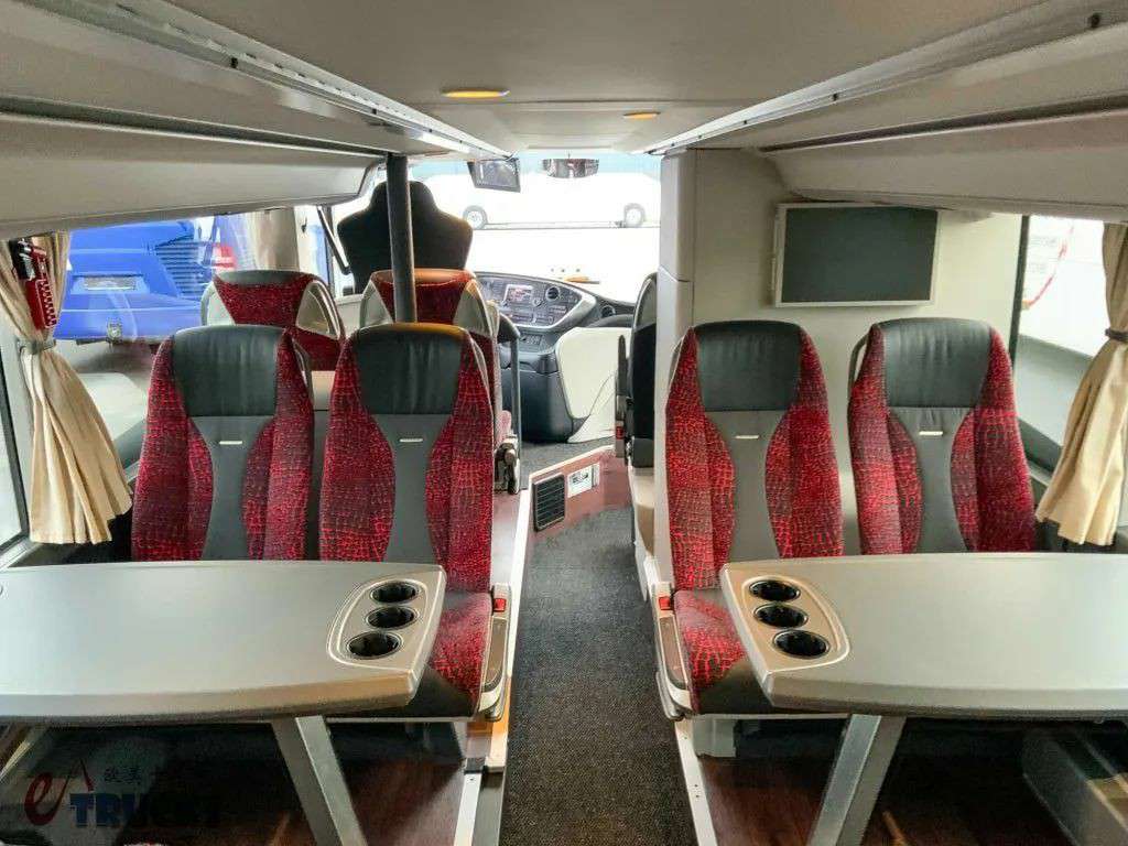 欧洲最豪华双层巴士之一，空间超大配置丰富，赛特拉S 531 DT双层豪华巴士实拍 - 第14张