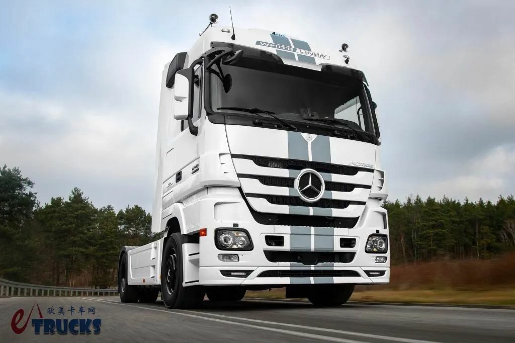 15年前的奔驰顶级旗舰!全球限量500台,奔驰Actros White Liner限量版卡车实拍 - 第14张 - 提加商用车网 15年前的奔驰顶级旗舰!全球限量500台,奔驰Actros White Liner限量版卡车实拍 - 第14张