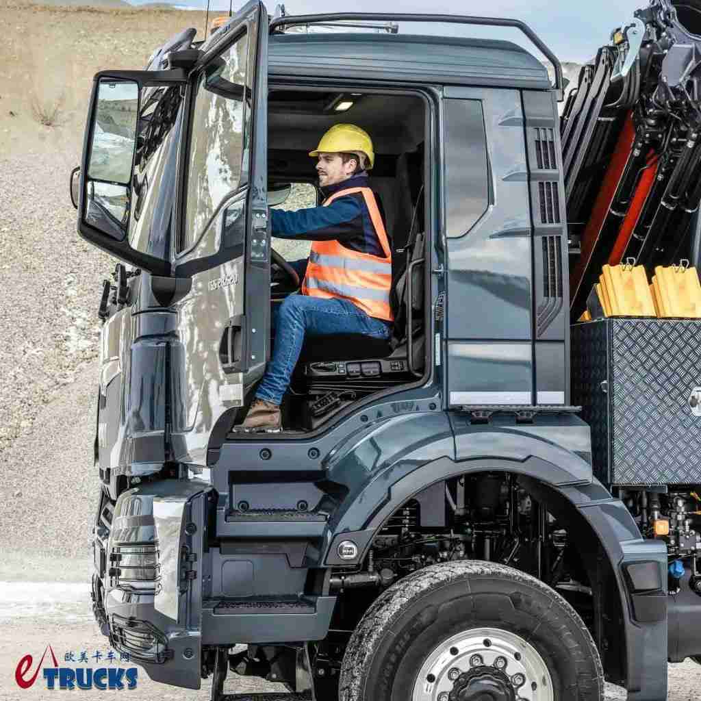 纯电、柴油重拖齐上阵,随车吊、自卸车看过瘾!德国曼恩BAUMA 2025展品抢先看 - 第15张 - 提加商用车网 纯电、柴油重拖齐上阵,随车吊、自卸车看过瘾!德国曼恩BAUMA 2025展品抢先看 - 第15张