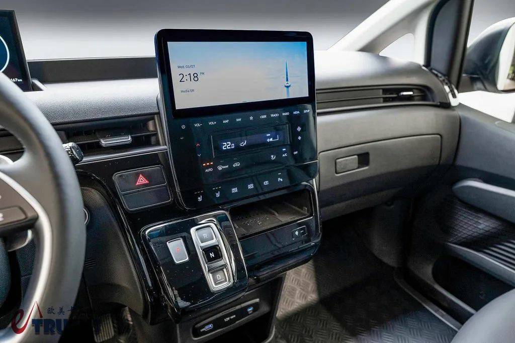 意大利+韩国混血，胖头鱼外观，依维柯eMoovy纯电动轻型商用车来袭，实力几何？ - 第16张