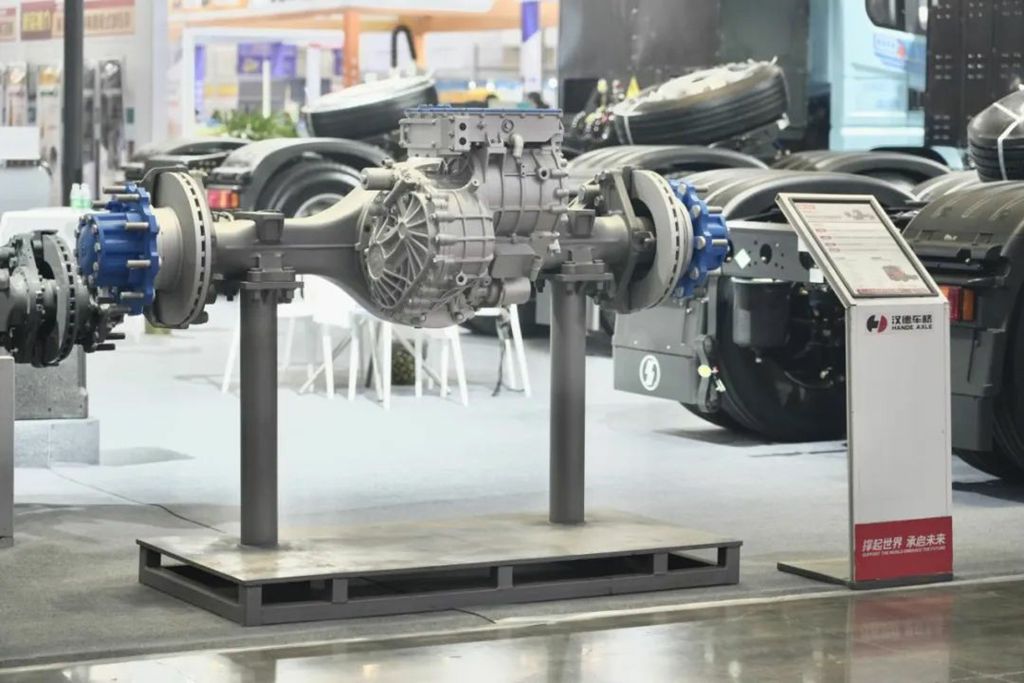汉德车桥携创新电驱桥技术亮相第33届西部制博会,助力新能源商用车产业升级! - 第3张 - 提加商用车网 汉德车桥携创新电驱桥技术亮相第33届西部制博会,助力新能源商用车产业升级! - 第3张