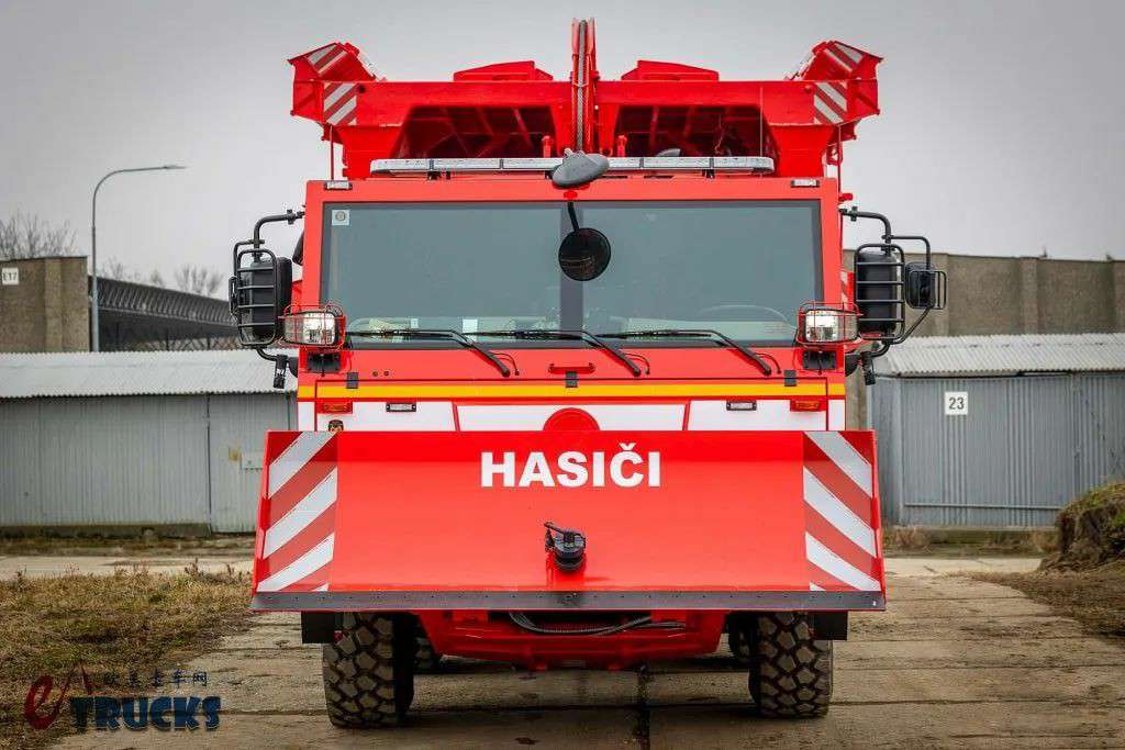 风冷V8柴油机+强悍越野性能,灾难开路急先锋!太脱拉Force 8×8架桥车了解一下 - 第3张 - 提加商用车网 风冷V8柴油机+强悍越野性能,灾难开路急先锋!太脱拉Force 8×8架桥车了解一下 - 第3张