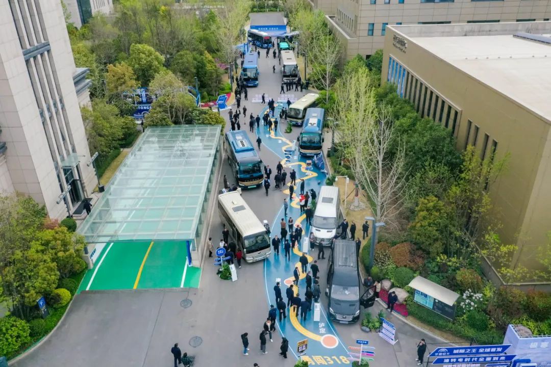 宇通高端S系列首次亮相!客旅共赢新生态启动! - 第3张 - 提加商用车网 宇通高端S系列首次亮相!客旅共赢新生态启动! - 第3张