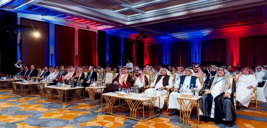 金龙与沙特携手20周年,共绘“一带一路”丝路典范 - 第4张 - 提加商用车网 金龙与沙特携手20周年,共绘“一带一路”丝路典范 - 第4张