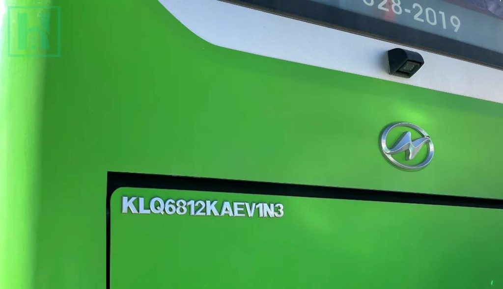 世界之巅迎来“绿色使者”—苏州金龙海格纯电动摆渡巴士,8848.86米下的环保奇迹! - 第3张 - 提加商用车网 世界之巅迎来“绿色使者”—苏州金龙海格纯电动摆渡巴士,8848.86米下的环保奇迹! - 第3张