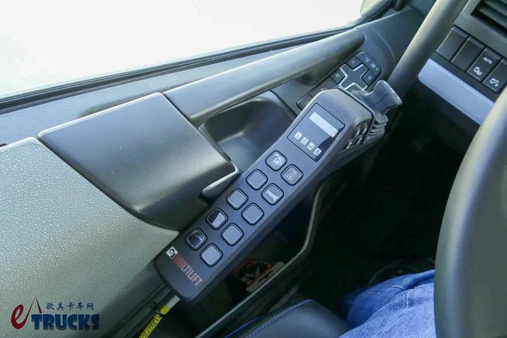 低风阻车身+零排放电驱动,最大马力666匹?沃尔沃FH Aero Electric纯电动拉臂钩自卸车实拍 - 第22张 - 提加商用车网 低风阻车身+零排放电驱动,最大马力666匹?沃尔沃FH Aero Electric纯电动拉臂钩自卸车实拍 - 第22张