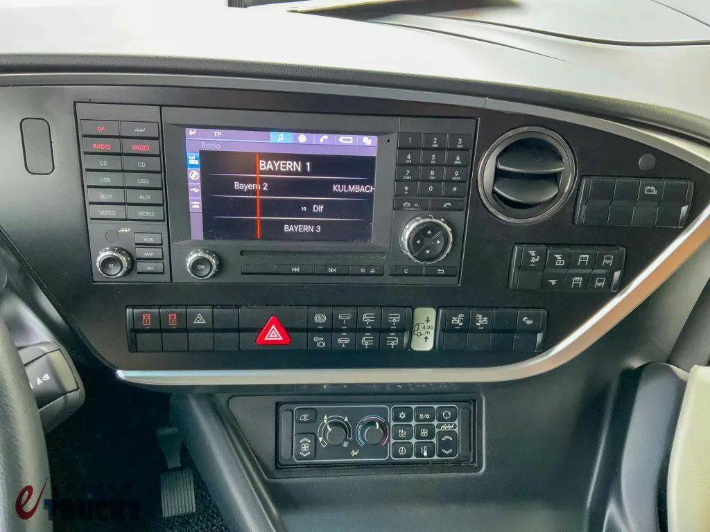 欧洲最豪华双层巴士之一，空间超大配置丰富，赛特拉S 531 DT双层豪华巴士实拍 - 第22张