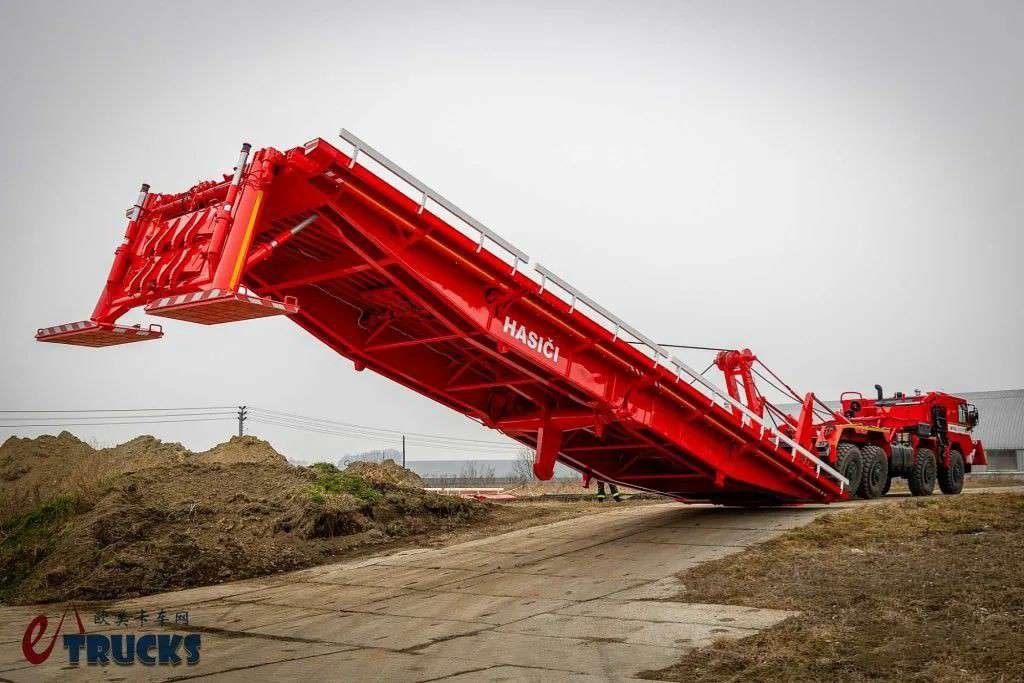 风冷V8柴油机+强悍越野性能,灾难开路急先锋!太脱拉Force 8×8架桥车了解一下 - 第24张 - 提加商用车网 风冷V8柴油机+强悍越野性能,灾难开路急先锋!太脱拉Force 8×8架桥车了解一下 - 第24张