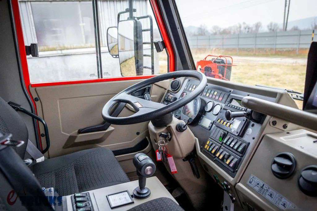 风冷V8柴油机+强悍越野性能,灾难开路急先锋!太脱拉Force 8×8架桥车了解一下 - 第25张 - 提加商用车网 风冷V8柴油机+强悍越野性能,灾难开路急先锋!太脱拉Force 8×8架桥车了解一下 - 第25张