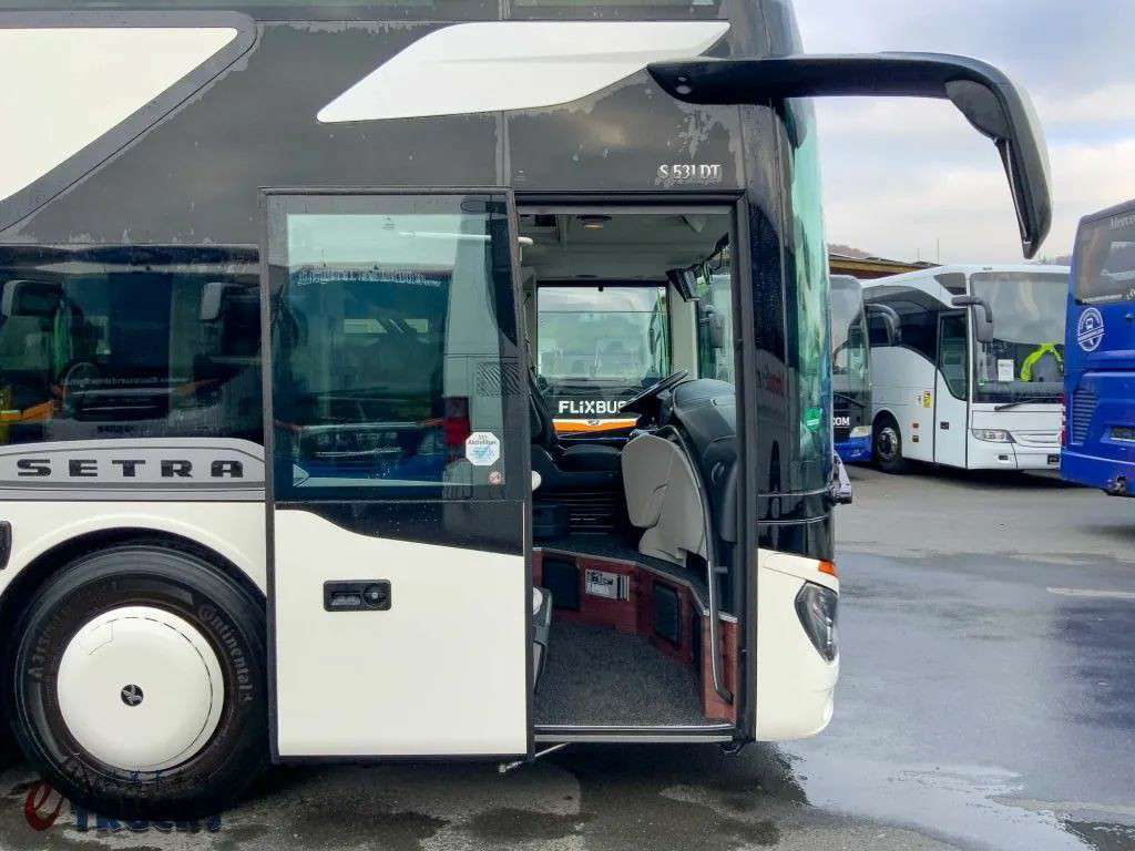 欧洲最豪华双层巴士之一，空间超大配置丰富，赛特拉S 531 DT双层豪华巴士实拍 - 第25张