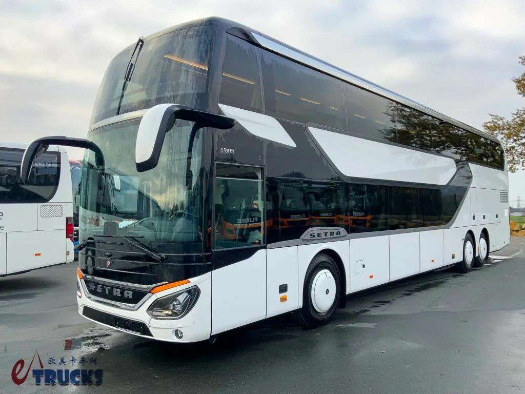 欧洲最豪华双层巴士之一，空间超大配置丰富，赛特拉S 531 DT双层豪华巴士实拍 - 第1张
