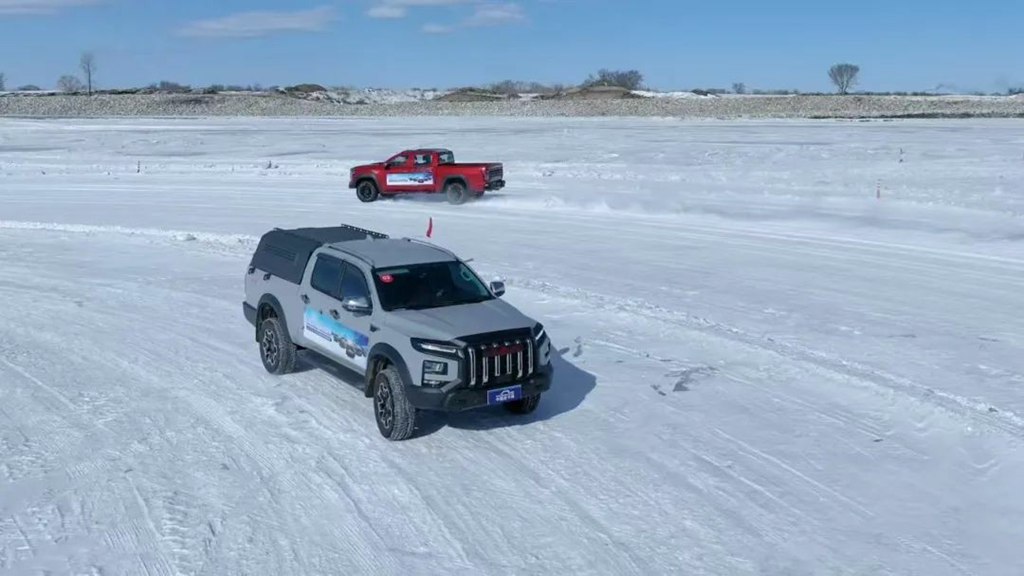 南方人玩雪,北方人驯雪!江淮皮卡极寒版重新定义冰雪驾驶 - 第5张 - 提加商用车网 南方人玩雪,北方人驯雪!江淮皮卡极寒版重新定义冰雪驾驶 - 第5张