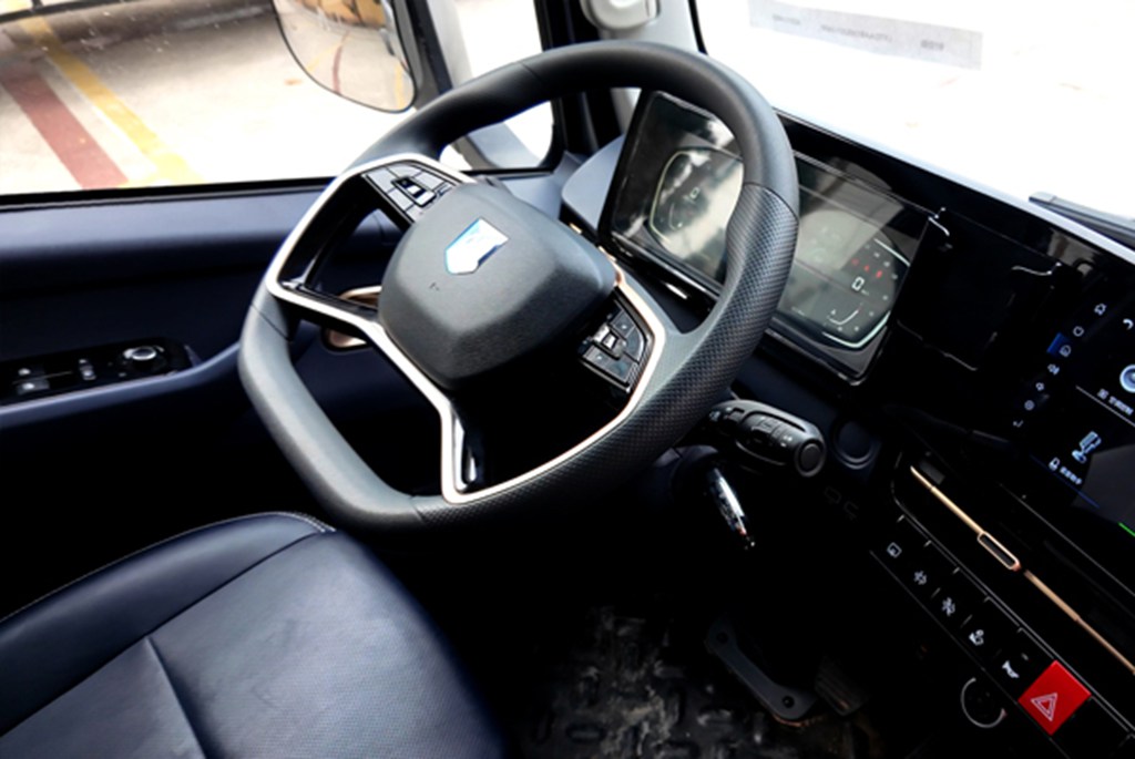 引领全国轻卡物流变革 潍柴蓝擎全新一代X7-190马力全国首发 - 第5张 - 提加商用车网 引领全国轻卡物流变革 潍柴蓝擎全新一代X7-190马力全国首发 - 第5张