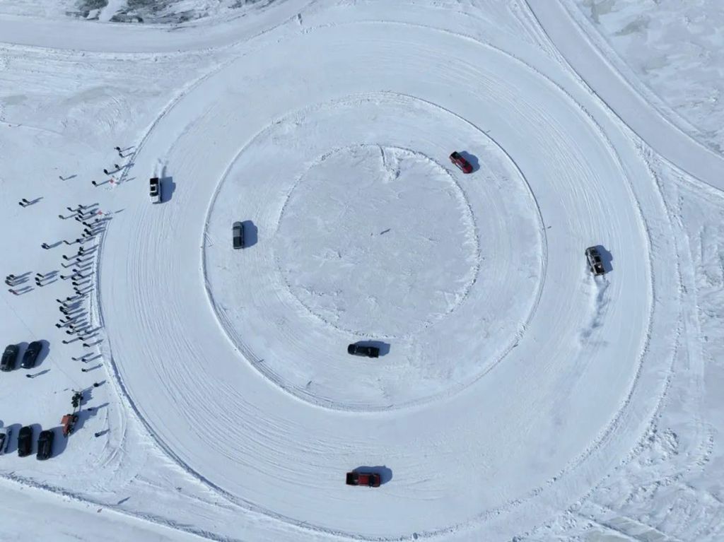 南方人玩雪,北方人驯雪!江淮皮卡极寒版重新定义冰雪驾驶 - 第6张 - 提加商用车网 南方人玩雪,北方人驯雪!江淮皮卡极寒版重新定义冰雪驾驶 - 第6张