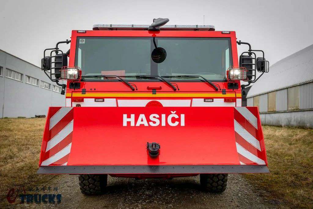 风冷V8柴油机+强悍越野性能,灾难开路急先锋!太脱拉Force 8×8架桥车了解一下 - 第8张 - 提加商用车网 风冷V8柴油机+强悍越野性能,灾难开路急先锋!太脱拉Force 8×8架桥车了解一下 - 第8张