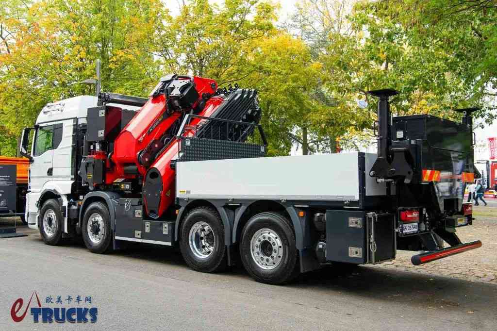 纯电、柴油重拖齐上阵,随车吊、自卸车看过瘾!德国曼恩BAUMA 2025展品抢先看 - 第8张 - 提加商用车网 纯电、柴油重拖齐上阵,随车吊、自卸车看过瘾!德国曼恩BAUMA 2025展品抢先看 - 第8张
