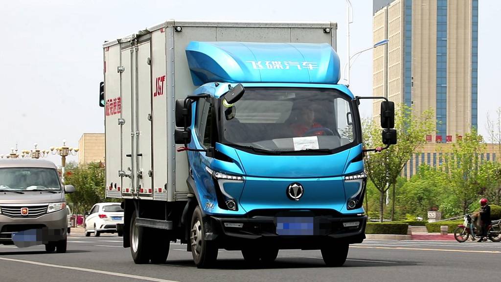 【碟式服务】油价又涨了?飞碟燃油轻卡车主必看的10大省油秘籍! - 第1张 - 提加商用车网 【碟式服务】油价又涨了?飞碟燃油轻卡车主必看的10大省油秘籍! - 第1张