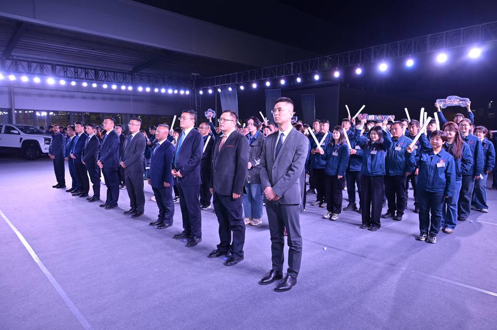 南美市场500台订单首批交车!中国重汽搏胜皮卡创海外出口新纪录 - 第1张 - 提加商用车网 南美市场500台订单首批交车!中国重汽搏胜皮卡创海外出口新纪录 - 第1张