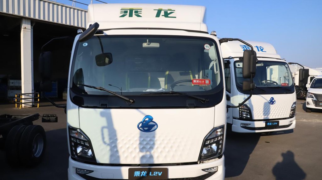 百公里电耗低至31度,乘龙L2V新能源轻卡助卡友钱程似锦 - 第1张 - 提加商用车网 百公里电耗低至31度,乘龙L2V新能源轻卡助卡友钱程似锦 - 第1张