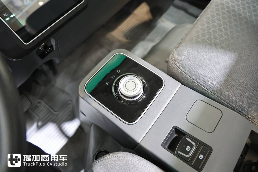 标配L2智驾辅助,和国内版本区别大,亮相欧洲的江淮N42轻卡实拍 - 第10张 - 提加商用车网 标配L2智驾辅助,和国内版本区别大,亮相欧洲的江淮N42轻卡实拍 - 第10张