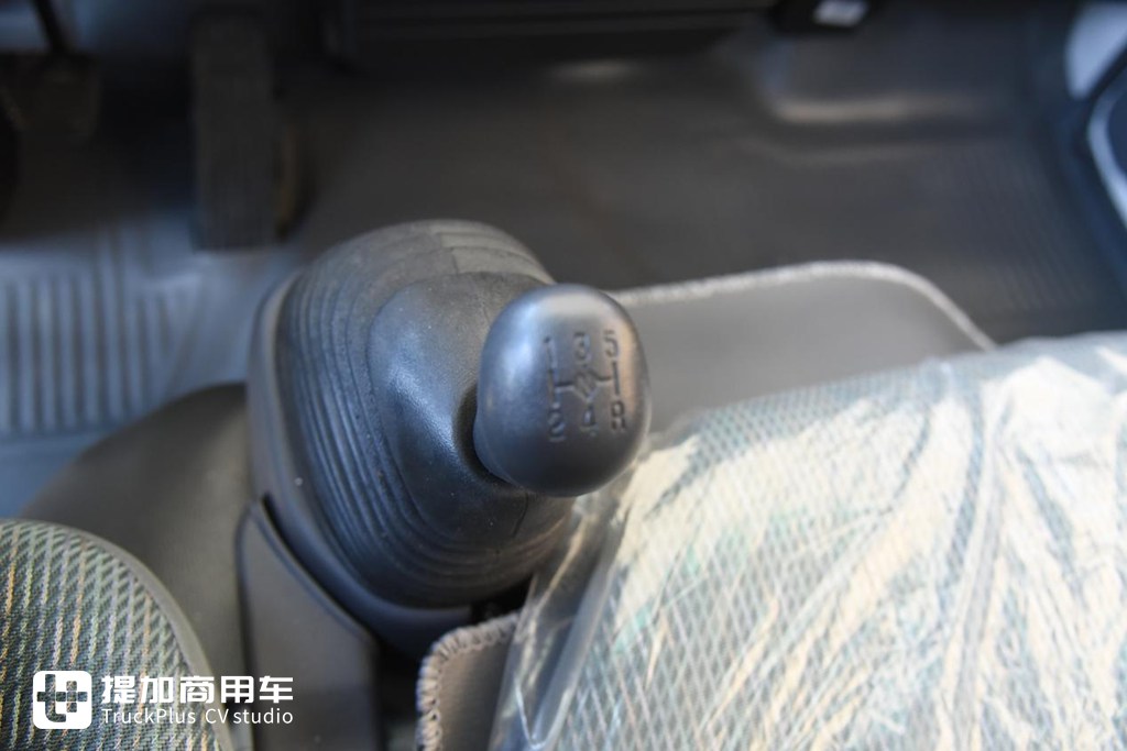 探秘庆铃五十铃新 100P:轻卡界的 “常青树” 如何再绽光芒 - 第11张 - 提加商用车网 探秘庆铃五十铃新 100P:轻卡界的 “常青树” 如何再绽光芒 - 第11张