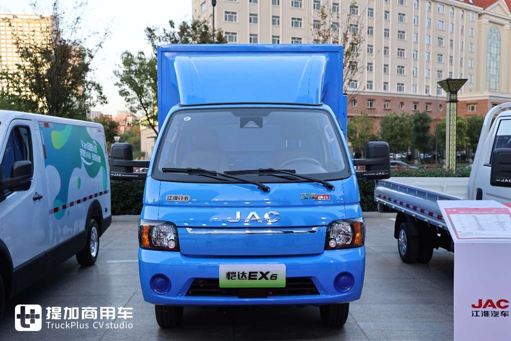 轿卡装载量14方,半小时充满电,城配卷王江淮恺达EX6行业定制车实拍 - 第11张 - 提加商用车网 轿卡装载量14方,半小时充满电,城配卷王江淮恺达EX6行业定制车实拍 - 第11张