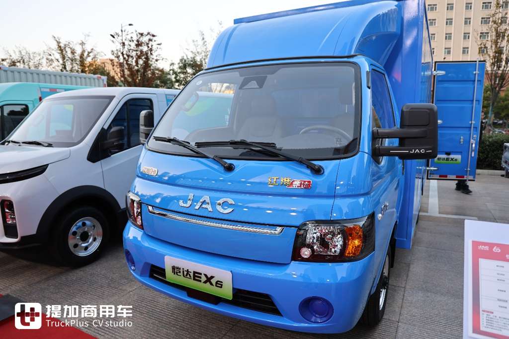 轿卡装载量14方,半小时充满电,城配卷王江淮恺达EX6行业定制车实拍 - 第12张 - 提加商用车网 轿卡装载量14方,半小时充满电,城配卷王江淮恺达EX6行业定制车实拍 - 第12张