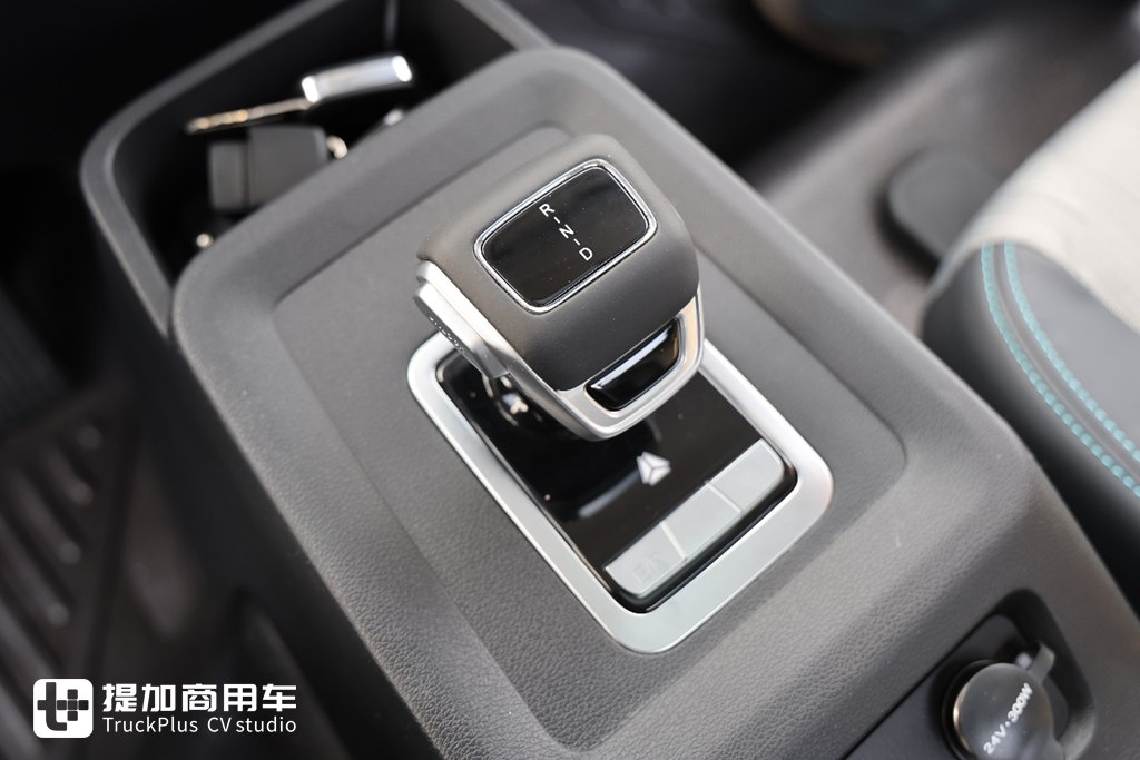 132度大电量,双档电驱桥电耗再降低,重汽悍将PRO新能源实拍 - 第13张 - 提加商用车网 132度大电量,双档电驱桥电耗再降低,重汽悍将PRO新能源实拍 - 第13张