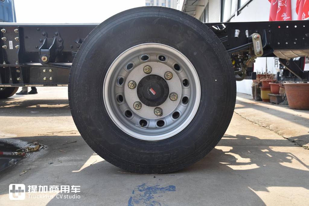 蓝立方 100 度与 132 度双版本:精准破局城配与城际运输难题 - 第17张 - 提加商用车网 蓝立方 100 度与 132 度双版本:精准破局城配与城际运输难题 - 第17张