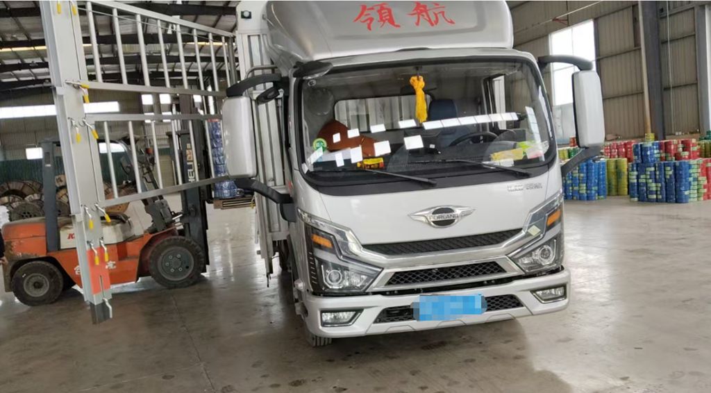 成都卡友:十多年只认准时代汽车,领航大G-LNG轻卡让我更赚钱! - 第2张 - 提加商用车网 成都卡友:十多年只认准时代汽车,领航大G-LNG轻卡让我更赚钱! - 第2张