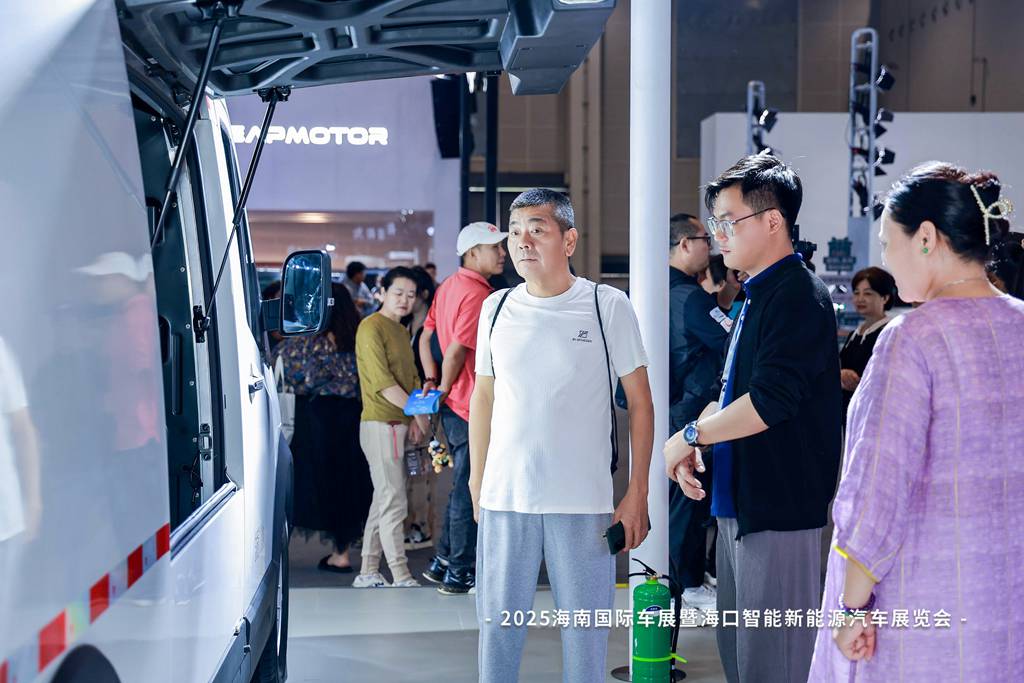 Van宝路亮相2025海南车展 引领绿色物流新未来 - 第3张 - 提加商用车网 Van宝路亮相2025海南车展 引领绿色物流新未来 - 第3张