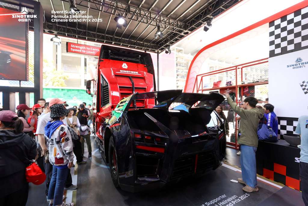 中国重汽F1赛事展区惊现“机械战甲”!这辆卡车什么来头? - 第3张 - 提加商用车网 中国重汽F1赛事展区惊现“机械战甲”!这辆卡车什么来头? - 第3张