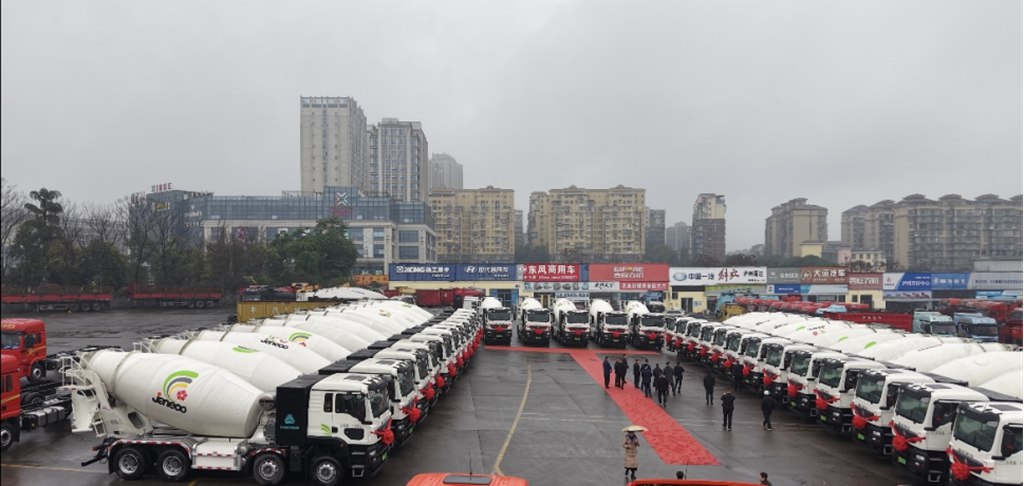 中国重汽首批30台豪沃新能源搅拌车成功交付! - 第3张 - 提加商用车网 中国重汽首批30台豪沃新能源搅拌车成功交付! - 第3张