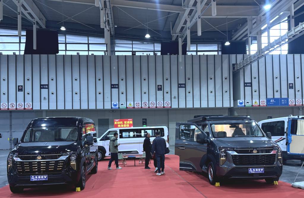 中国重汽轻型汽车强势登陆三大房车展,演绎移动生活新风尚 - 第4张 - 提加商用车网 中国重汽轻型汽车强势登陆三大房车展,演绎移动生活新风尚 - 第4张