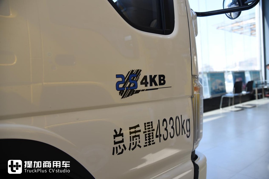 探秘庆铃五十铃新 100P:轻卡界的 “常青树” 如何再绽光芒 - 第9张 - 提加商用车网 探秘庆铃五十铃新 100P:轻卡界的 “常青树” 如何再绽光芒 - 第9张